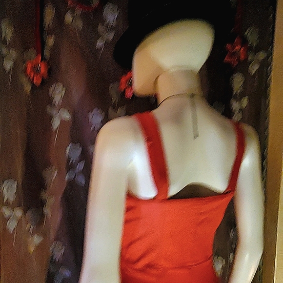 ❤ Flawless VINTAGE VERSACE' ❤  Silky Red Dress❤ - Picture 6 of 9